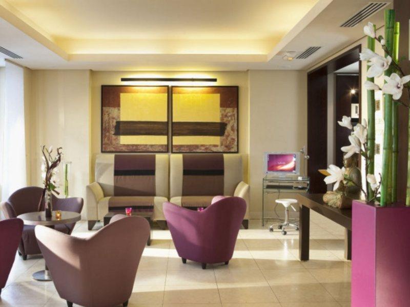 Hotel Maison Nabis By Happyculture 4*